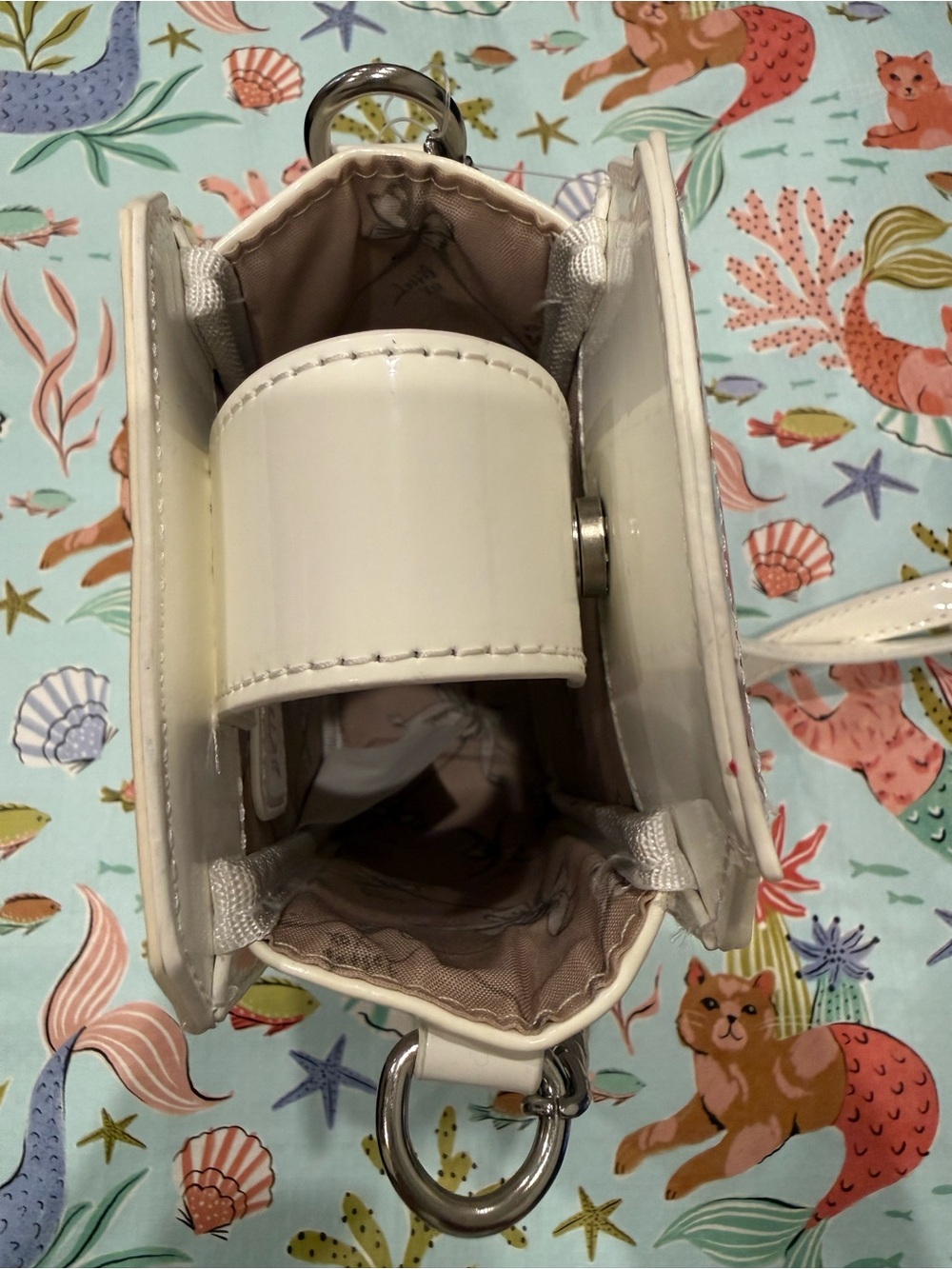 Betsey Johnson 'Sassy Spirits' White Drink Can-Shaped Novelty Crossbody Bag NWT - Picture 6 of 16